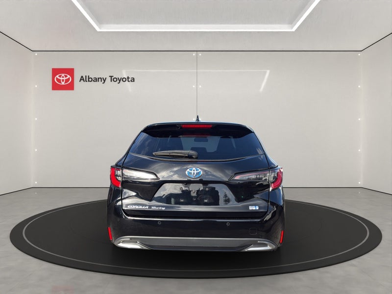 2023 Toyota Corolla 1.8 Hybrid WxB 5 Dr Wagon C... image 4