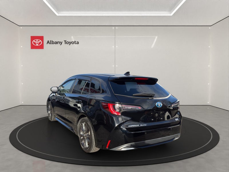 2023 Toyota Corolla 1.8 Hybrid WxB 5 Dr Wagon C... image 5