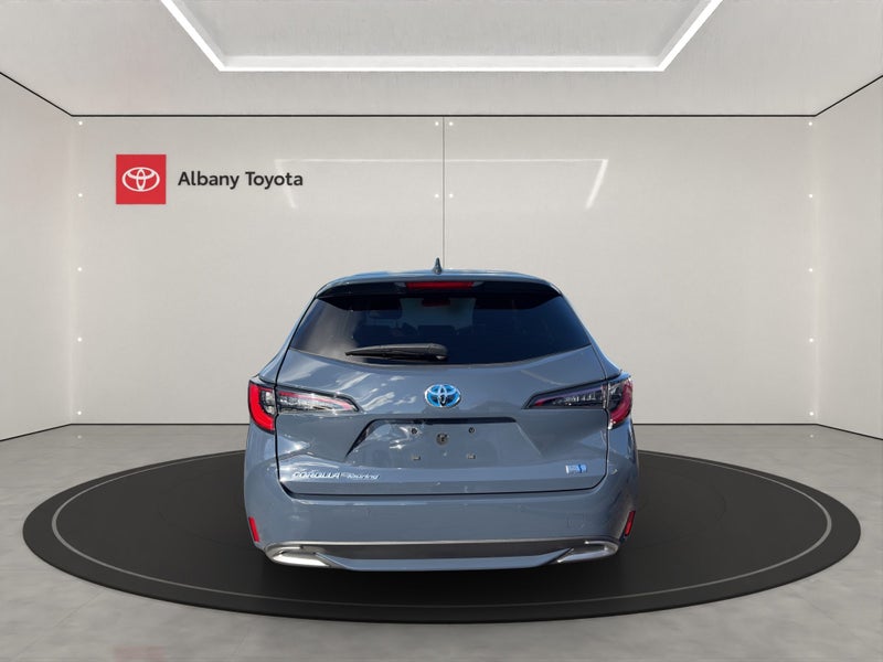 2023 Toyota Corolla 1.8 Hybrid WxB 5 Dr Wagon C... image 4