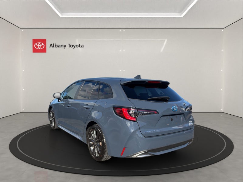 2023 Toyota Corolla 1.8 Hybrid WxB 5 Dr Wagon C... image 5