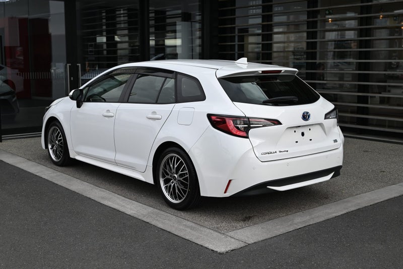 2023 Toyota Corolla 1.8 Hybrid X 2WD 5 Dr Wagon... image 2