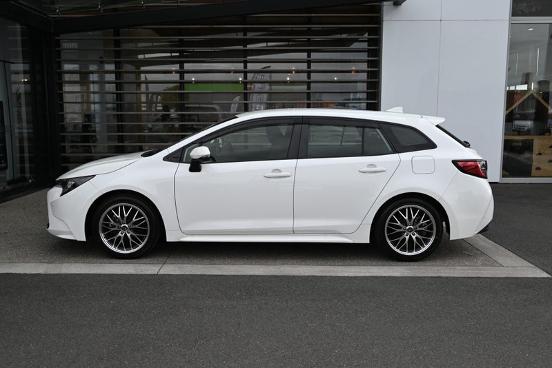 2023 Toyota Corolla 1.8 Hybrid X 2WD 5 Dr Wagon... image 3