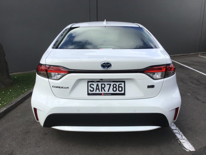 2023 Toyota Corolla 1.8 Hybrid X Sedan image 3