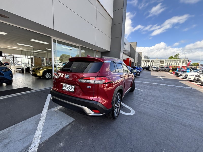 2023 Toyota Corolla Cross 1.8 HYBRID 4WD LIMITED image 3
