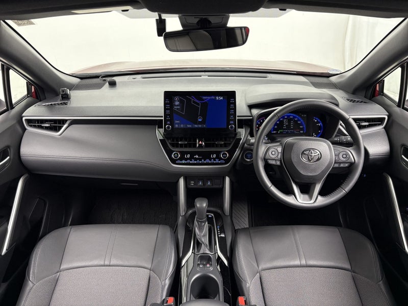 2023 Toyota Corolla Cross 1.8 Hybrid Z 4WD image 2
