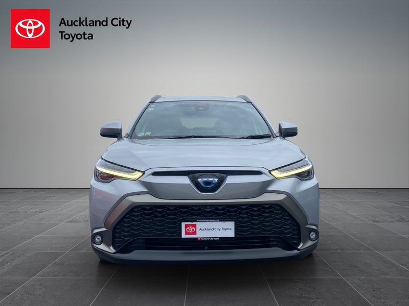 2023 Toyota Corolla Cross 1.8 Hybrid Z 4WD 5 Dr... image 2