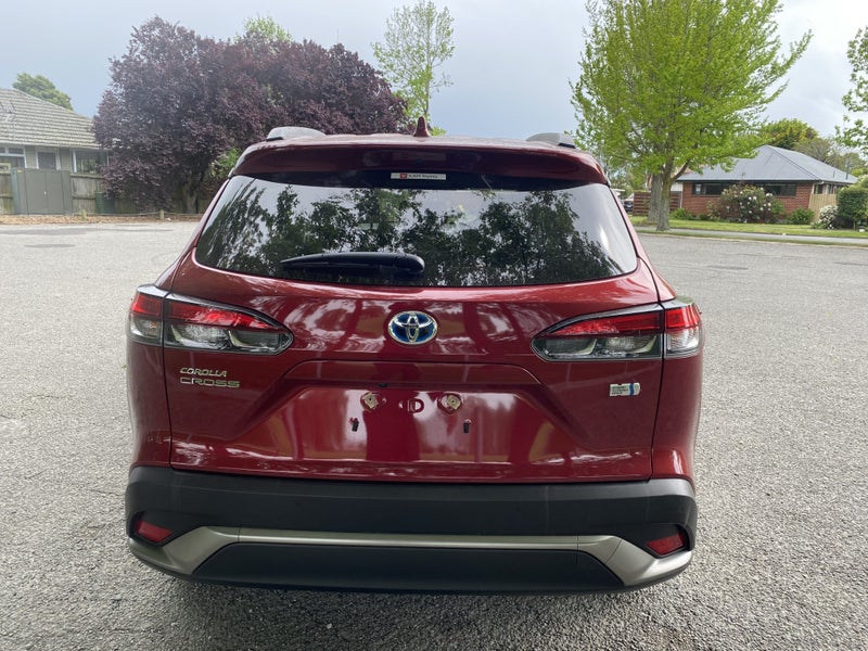 2023 Toyota Corolla Cross 1.8 Hybrid Z 4WD image 4