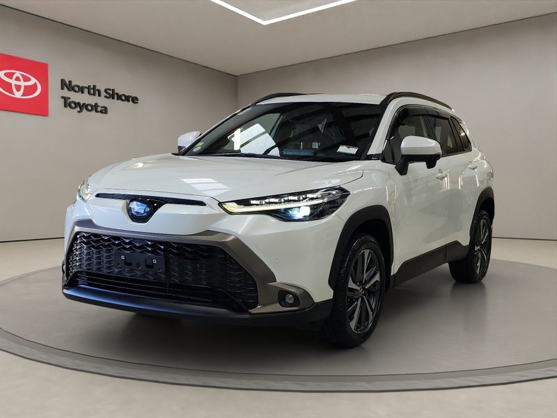 2023 Toyota Corolla Cross 1.8L Hybrid Z 2WD SUV image 3