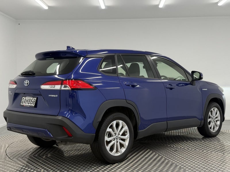 2023 Toyota Corolla Cross Cross GX 2.0 Hybrid image 3