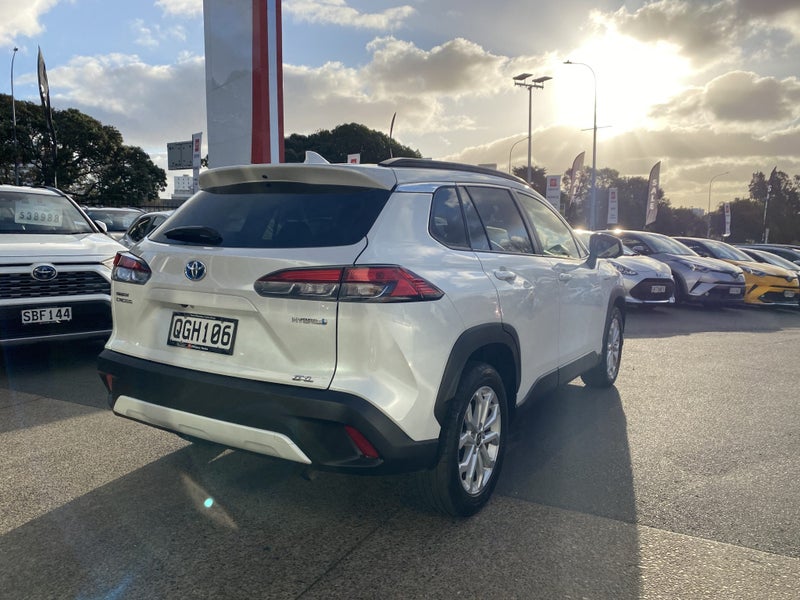 2023 Toyota Corolla Cross Cross GXL 2.0P HEV EC... image 2