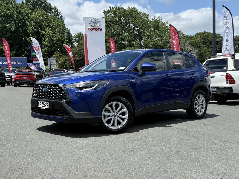 2023 Toyota Corolla Cross GX 2.0 HEV ECVT image 2