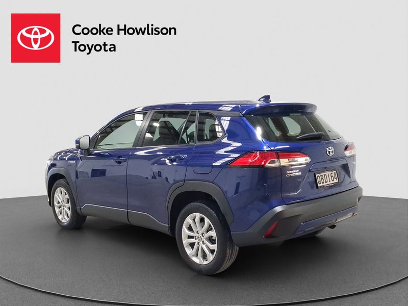 2023 Toyota Corolla Cross GX 2.0L Hybrid image 4