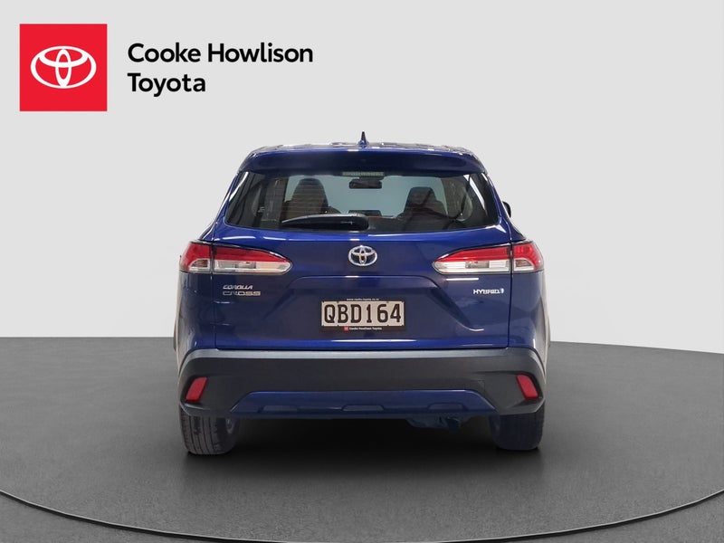 2023 Toyota Corolla Cross GX 2.0L Hybrid image 5