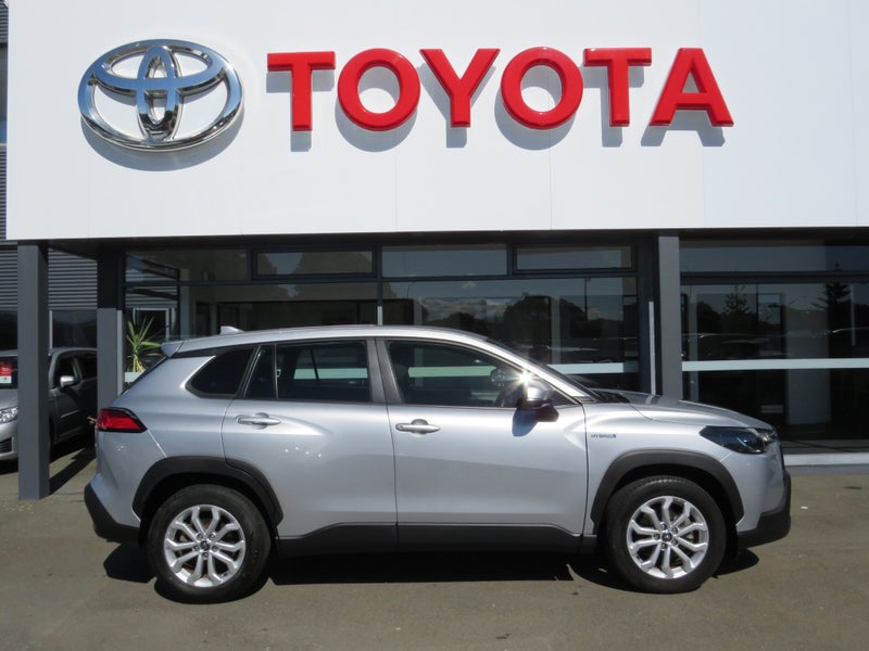 2023 Toyota Corolla Cross GX 2.0P HEV image 4