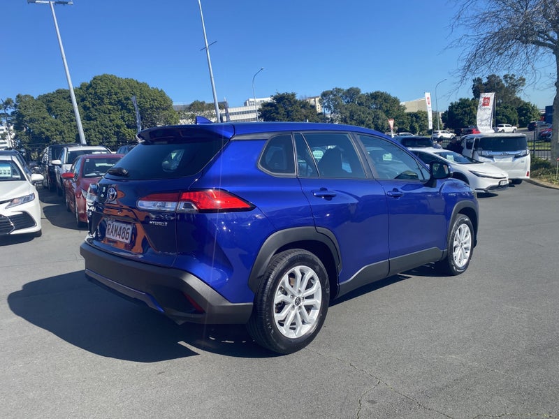 2023 Toyota Corolla Cross GX 2.0P HEV image 2