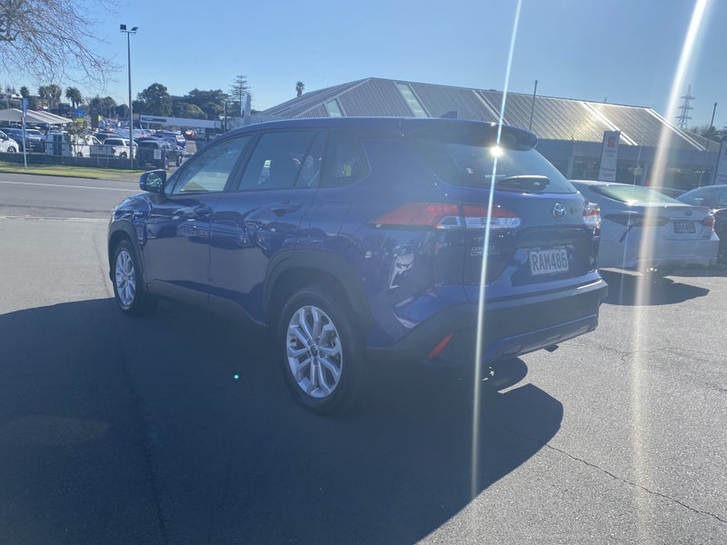 2023 Toyota Corolla Cross GX 2.0P HEV image 5