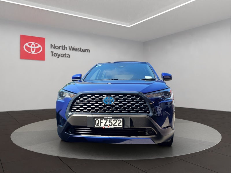 2023 Toyota Corolla Cross GX 2.0P HEV ECVT FWD... image 2