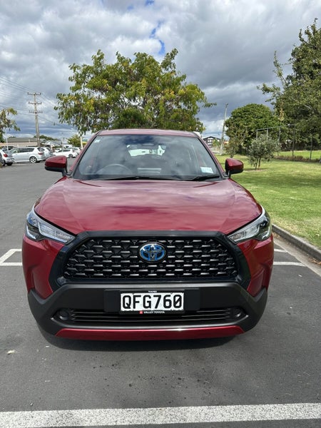 2023 Toyota Corolla Cross GX 2.0P HEV ECVT FWD... image 2