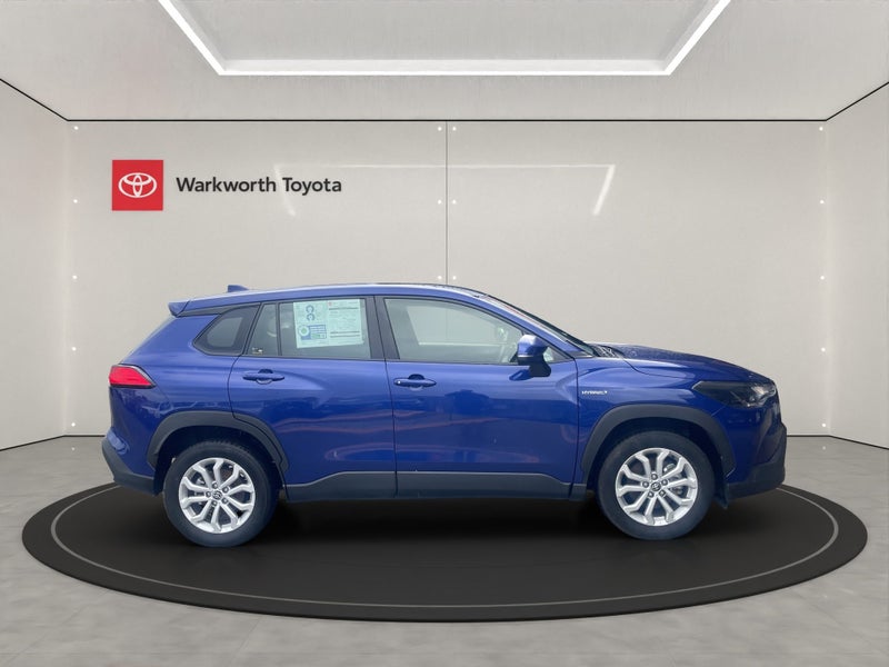 2023 Toyota Corolla Cross GX 2.0P HEV ECVT FWD... image 2