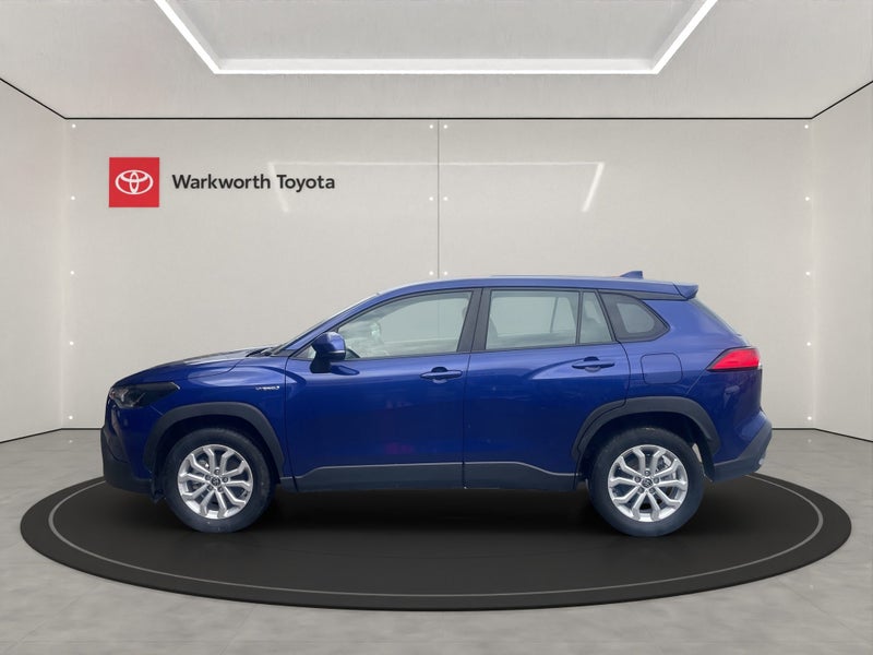 2023 Toyota Corolla Cross GX 2.0P HEV ECVT FWD... image 5