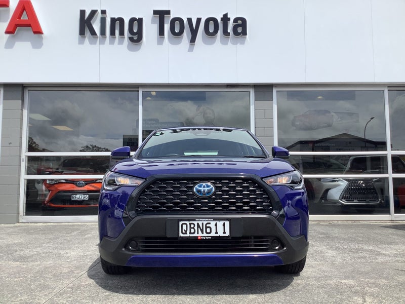 2023 Toyota Corolla Cross GX 2.0P HEV ECVT FWD SUV image 2