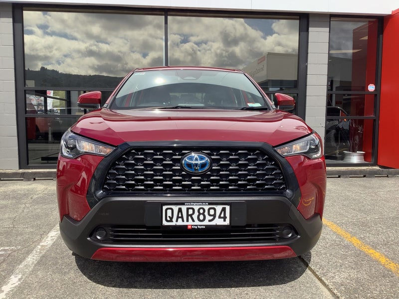 2023 Toyota Corolla Cross GX 2.0P HEV Hybrid SUV image 2
