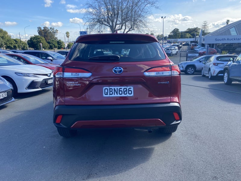 2023 Toyota Corolla Cross GX 2.0P HEV SUV image 3