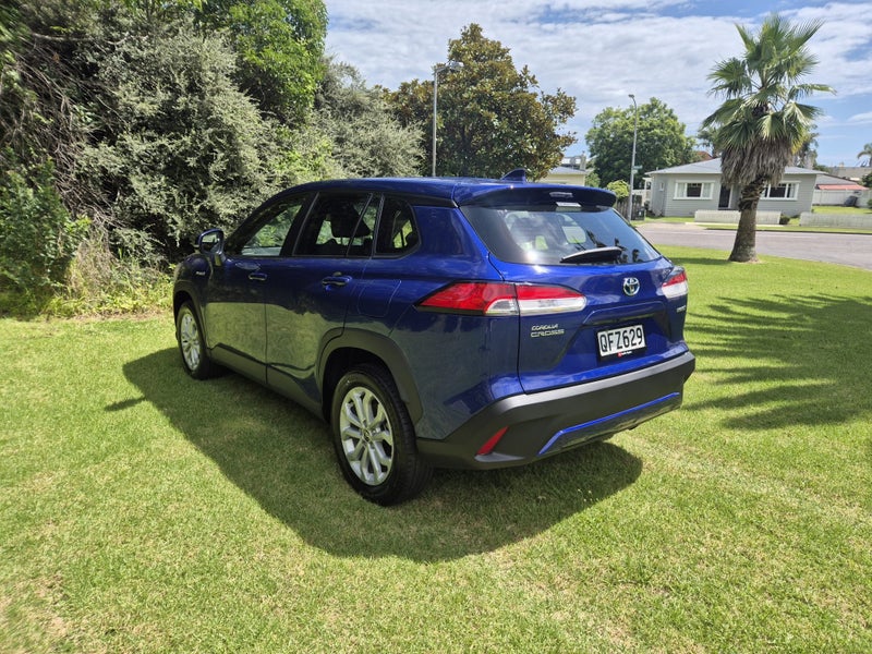 2023 Toyota Corolla Cross GX 2.0P Hybrid image 4