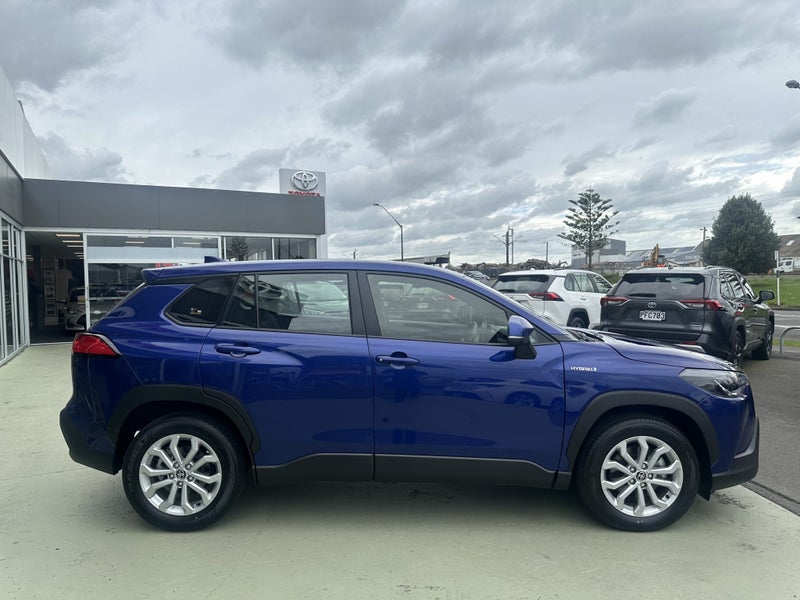 2023 Toyota Corolla Cross GX 2.0P Hybrid Automa... image 5