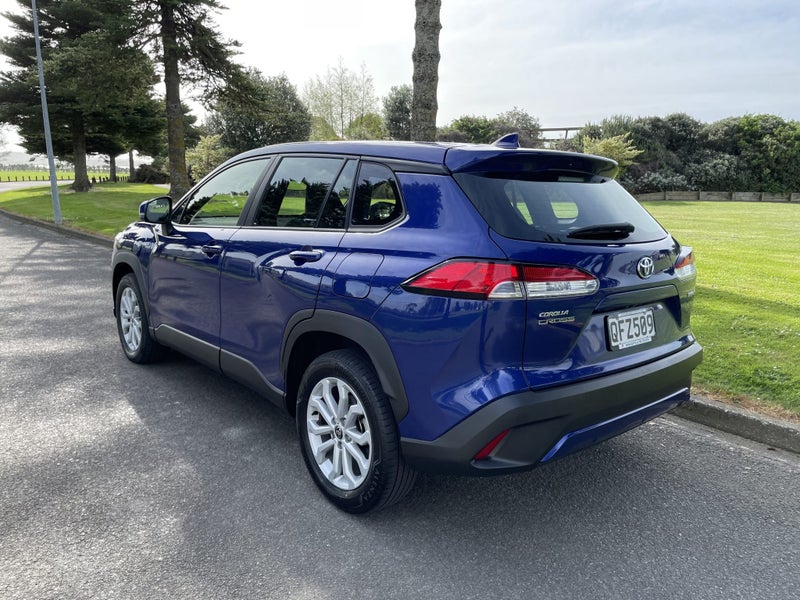 2023 Toyota Corolla Cross GX 2.0P Hybrid Automa... image 3