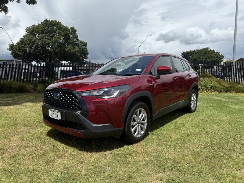 2023 Toyota Corolla Cross GX 2.0P Hybrid FWD Au... image 3