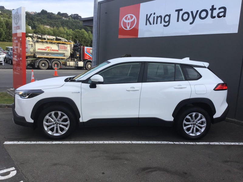 2023 Toyota Corolla Cross GX 2.0P Hybrid NZ New image 2