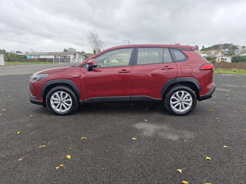 2023 Toyota Corolla Cross Gx 2.0Ph/Hd - NZ New image 3