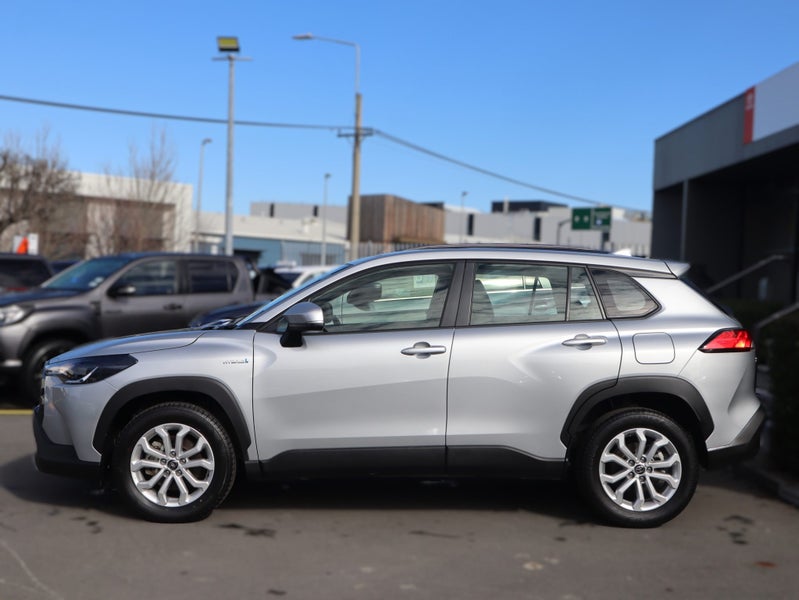 2023 Toyota Corolla Cross GX HYBRID, Push Start image 4