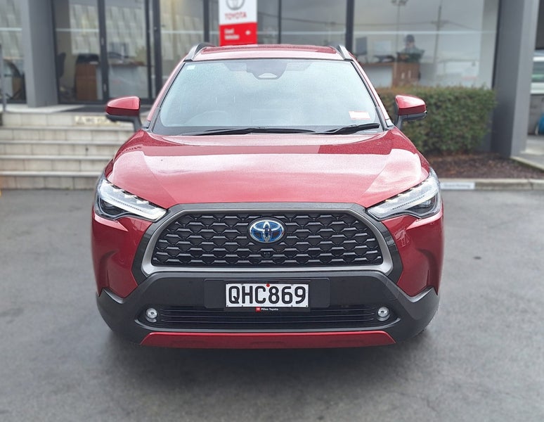 2023 Toyota Corolla Cross GXL 2.0 Litre Hybrid image 2