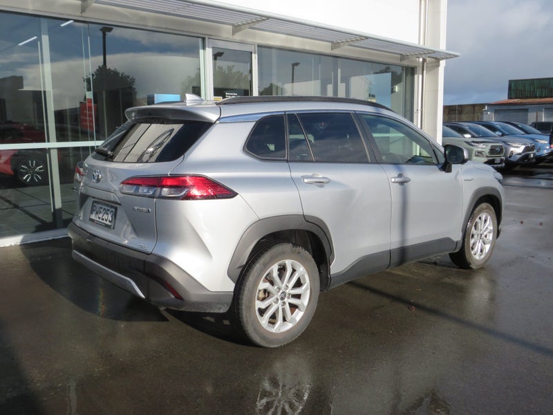 2023 Toyota Corolla Cross GXL 2.0P HEV ECVT FWD... image 5