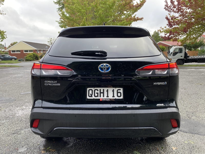 2023 Toyota Corolla Cross GXL 2.0P HEV FWD image 4