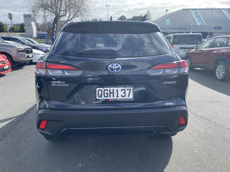 2023 Toyota Corolla Cross GXL 2.0P Hybrid SUV image 3