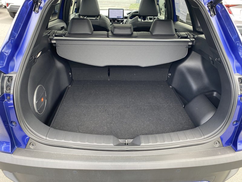 2023 Toyota Corolla Cross Limited 2.0 Hybrid AWD image 4