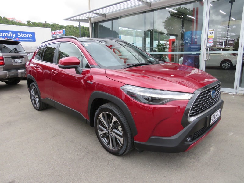 2023 Toyota Corolla Cross Limited 2.0P HEV ECVT... image 2