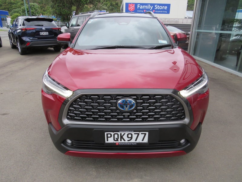 2023 Toyota Corolla Cross Limited 2.0P HEV ECVT... image 3