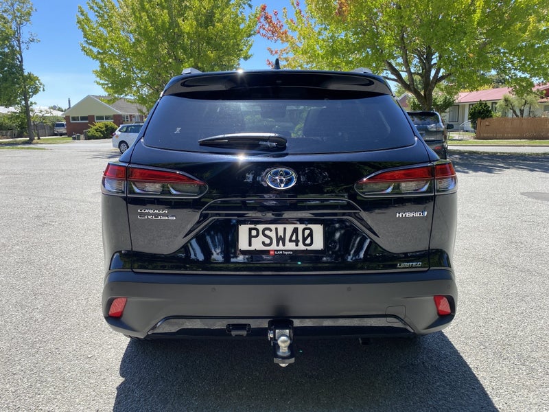 2023 Toyota Corolla Cross Limited 2.0P HEV ECVT... image 4