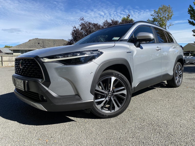 2023 Toyota Corolla Cross Limited 2.0P HEV ECVT... image 3