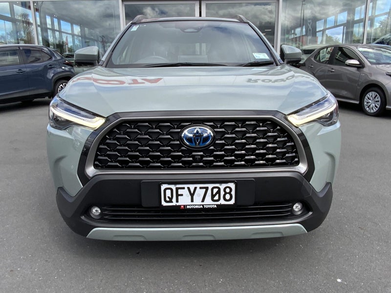 2023 Toyota Corolla Cross Limited All wheel dri... image 2