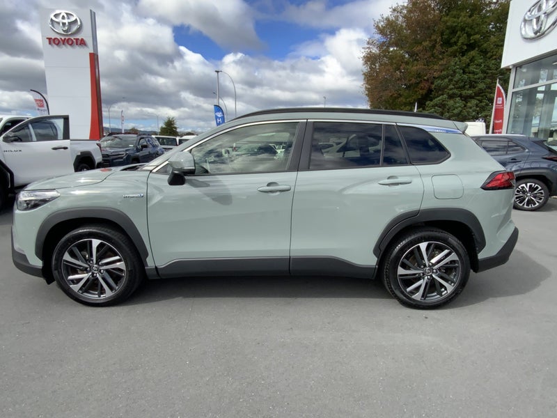 2023 Toyota Corolla Cross Limited All wheel dri... image 4