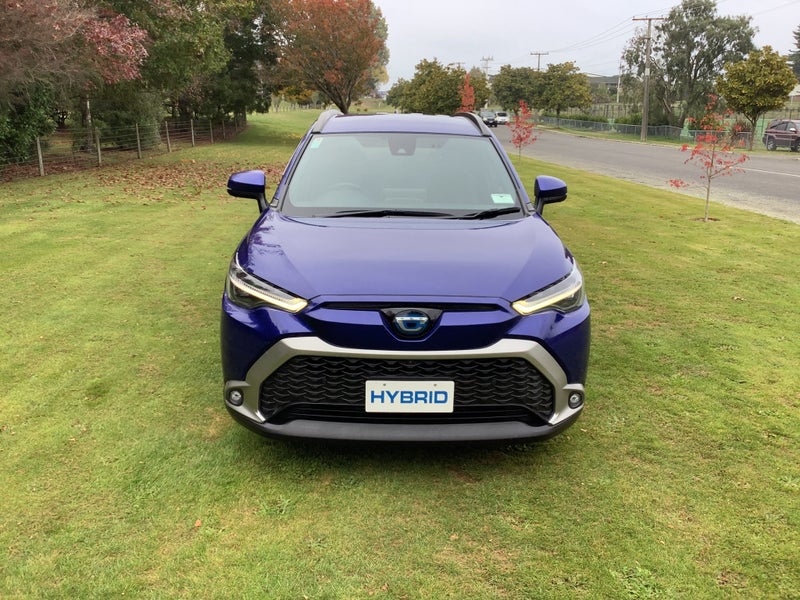 2023 Toyota Corolla Cross Z Hybrid Electric Veh... image 3