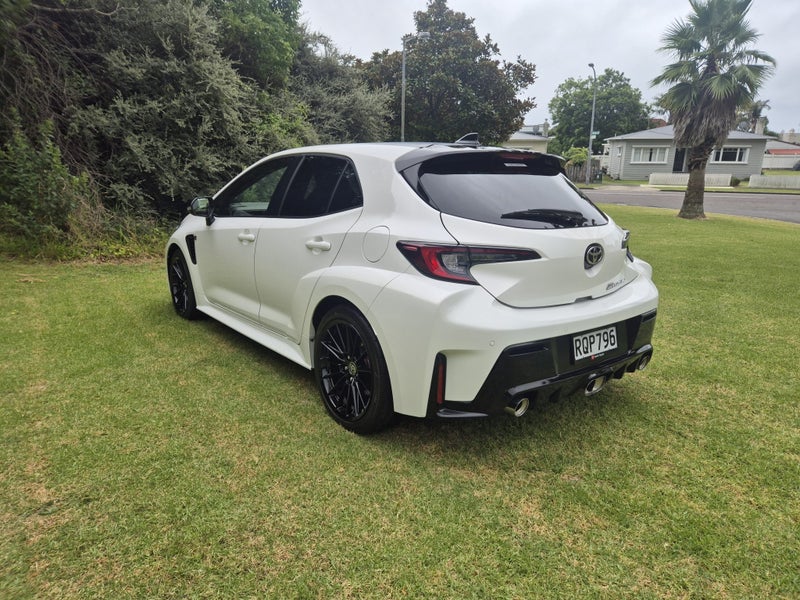 2023 Toyota Corolla GR 1.6PT 6MT AWD image 4