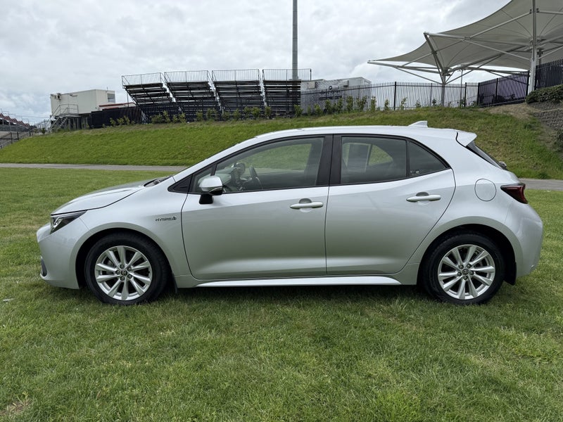 2023 Toyota Corolla GX 1.8 Hybrid Automatic Hatch image 4