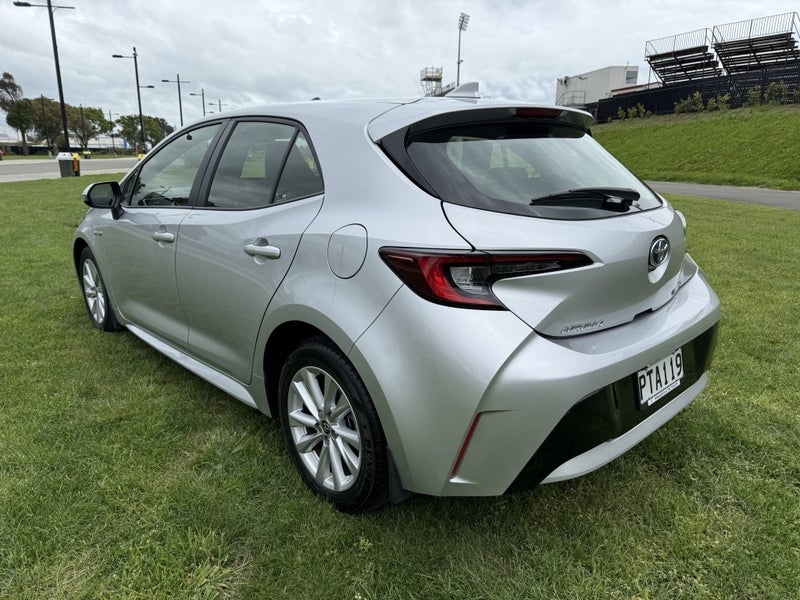 2023 Toyota Corolla GX 1.8 Hybrid Automatic Hatch image 5