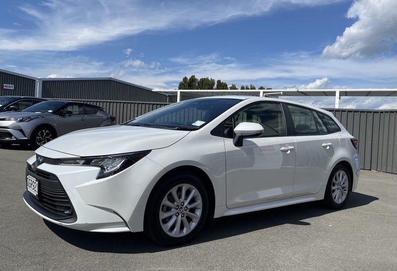 2023 Toyota Corolla GX 1.8 Hybrid Automatic Wagon image 5